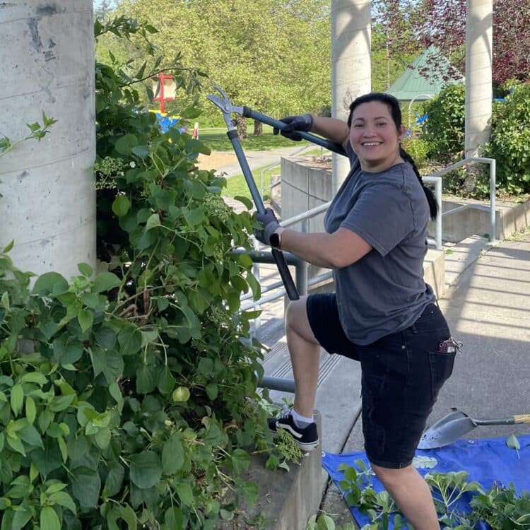 Metro Parks Tacoma Nature Center Work Party